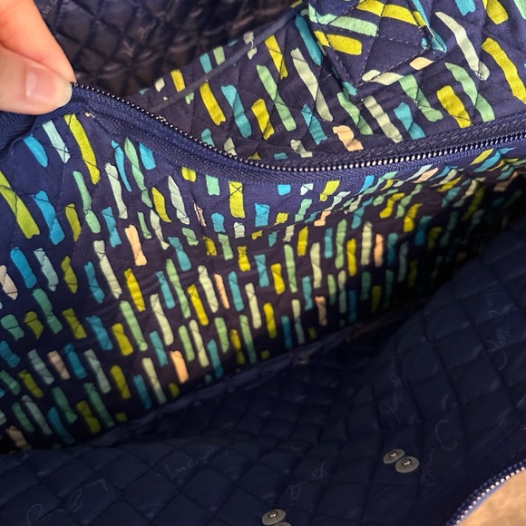 Vera Bradley | Katalina Showers |  Weekender Travel Bag - Picture 6 of 9